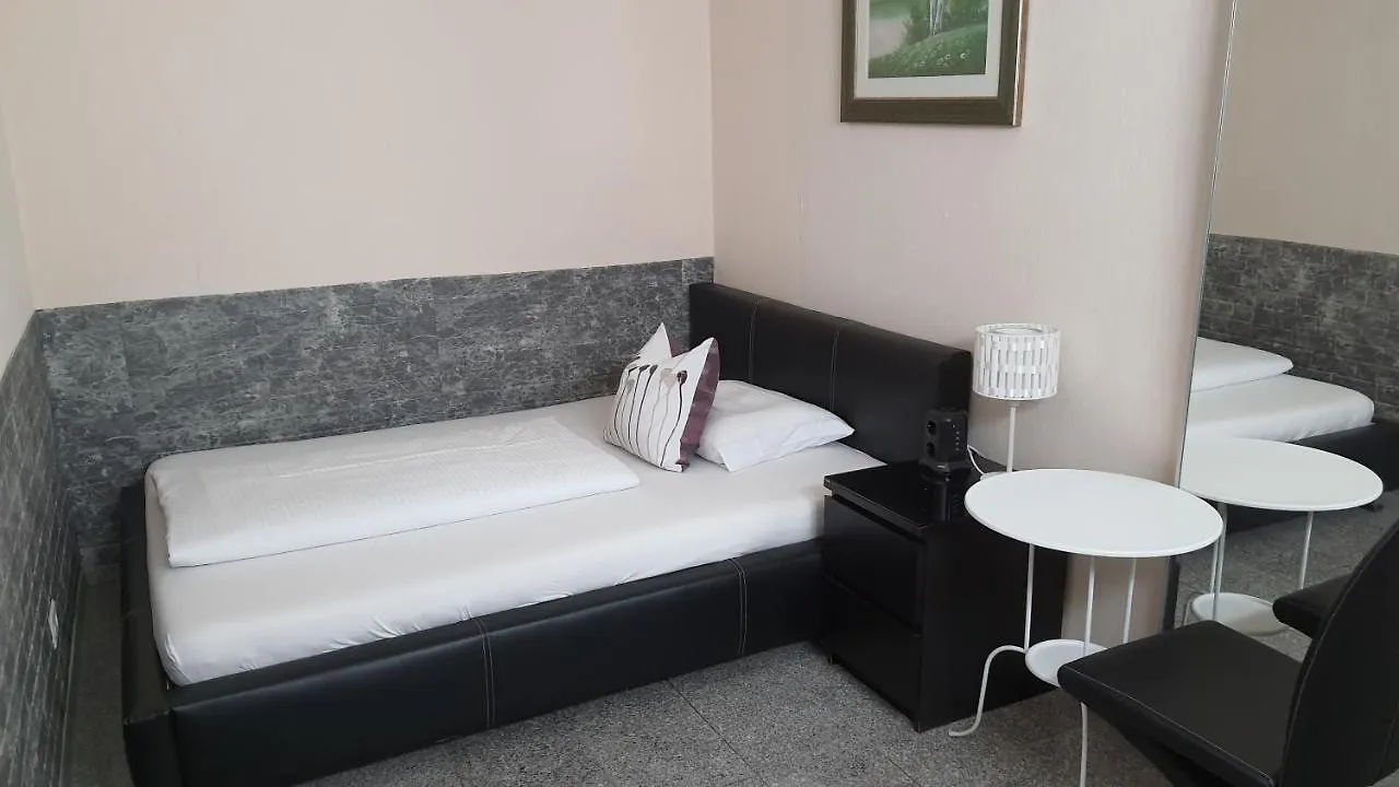 Hotel Ko Düsseldorf 2*,